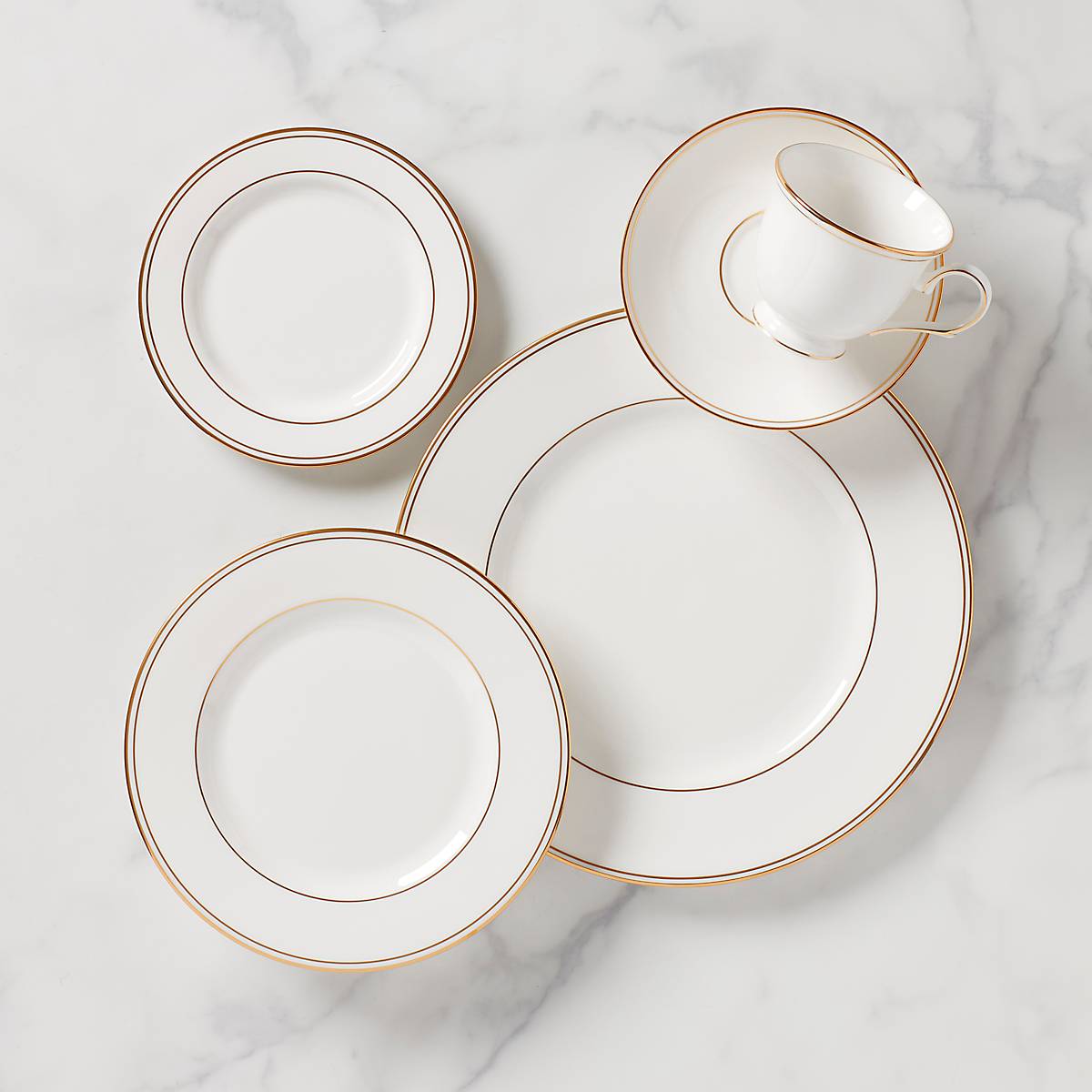 Federal Gold 5 Piece Place Setting