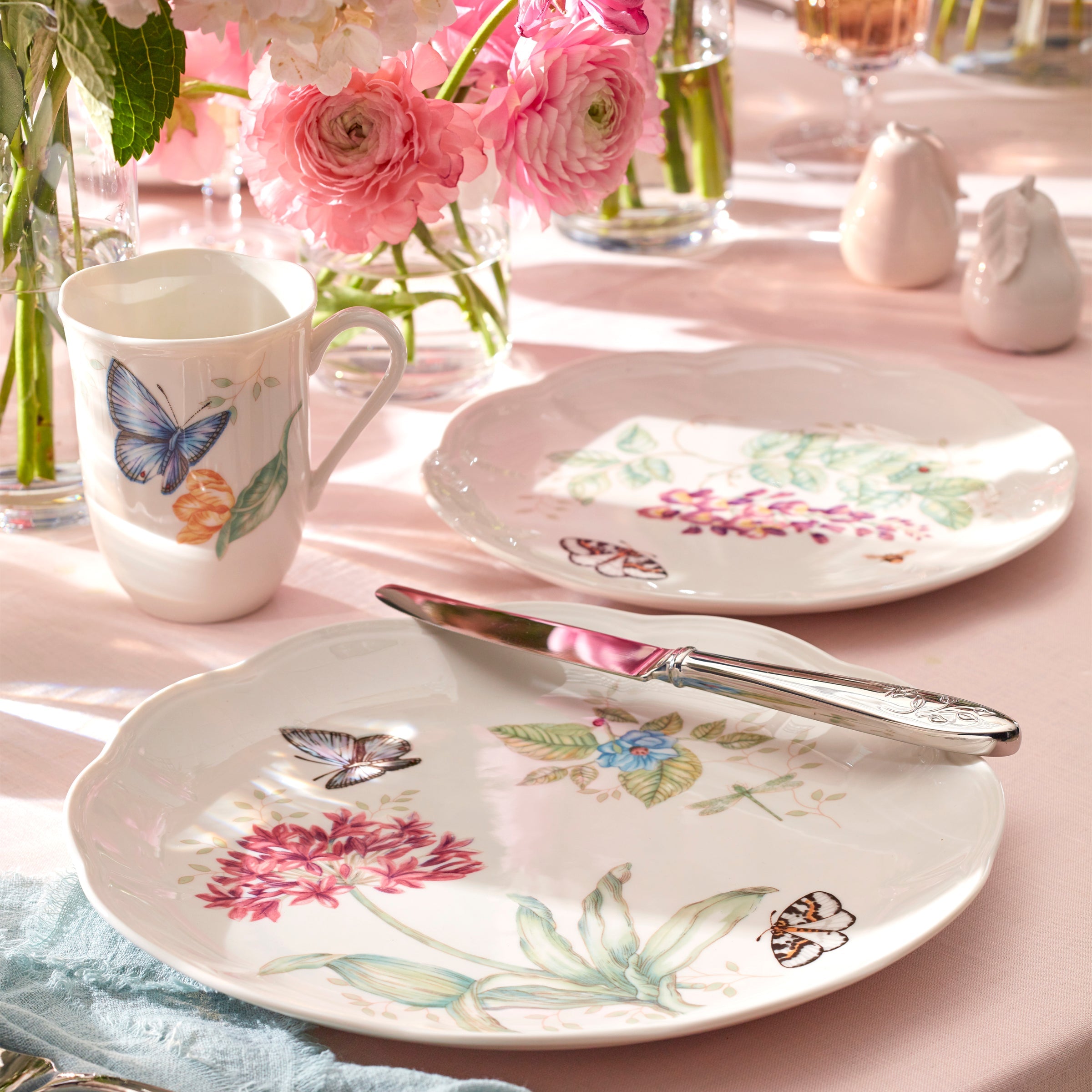 Alternative view of Butterfly Meadow Blue Butterfly Dinner Plate