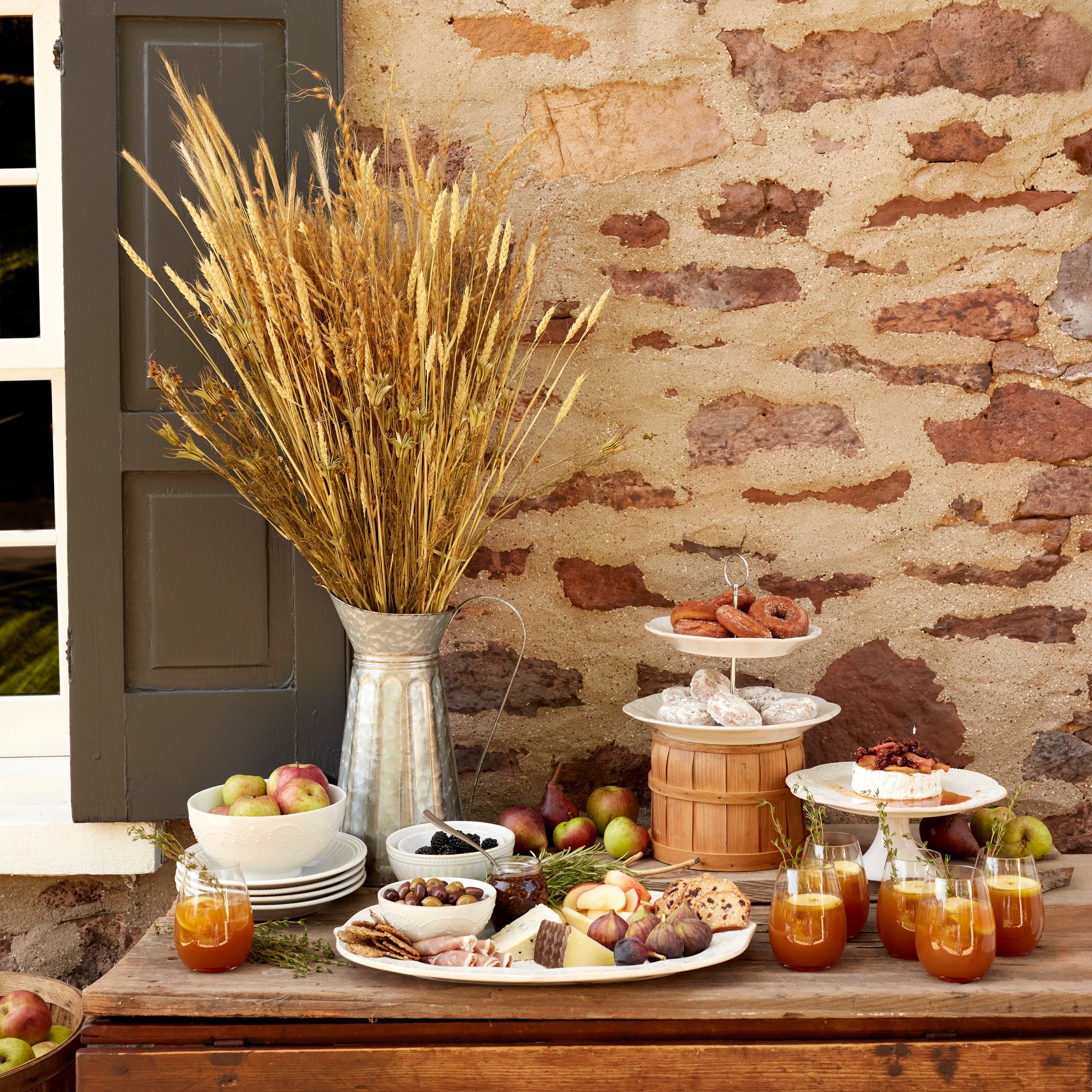 French Perle White 2 Tiered Server - Image 6