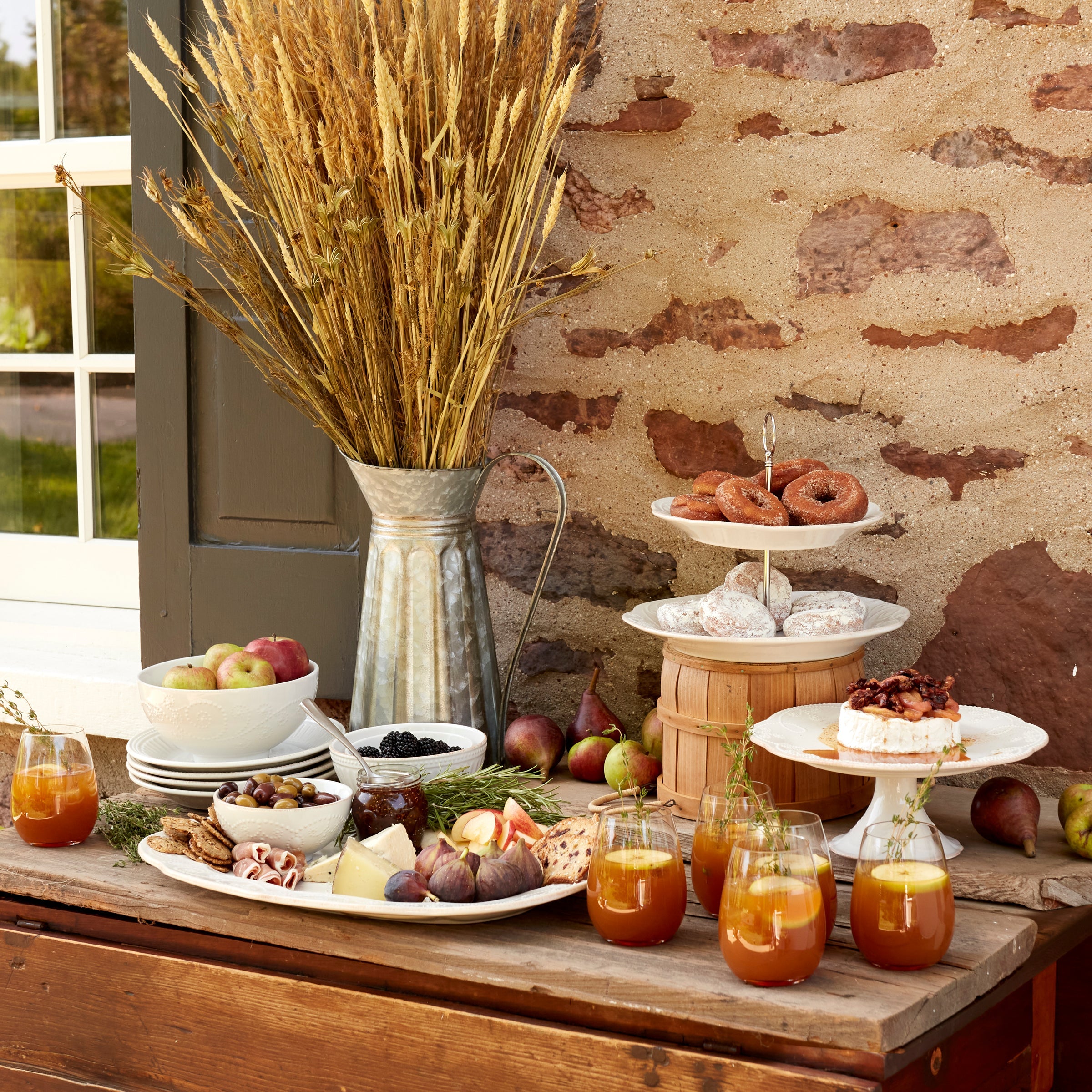 French Perle White 2 Tiered Server - Image 5