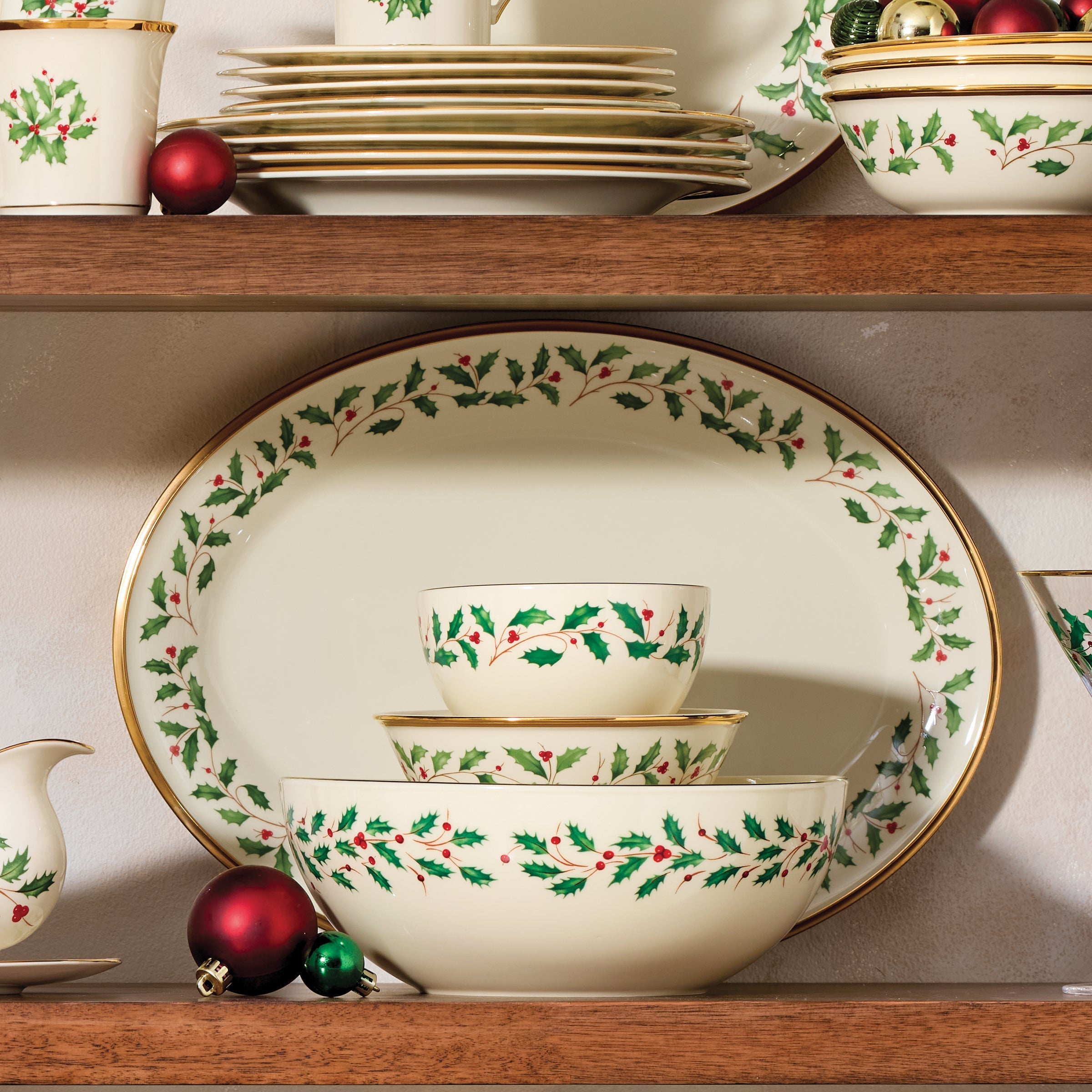 Alternative view of Holiday Serving Bowl