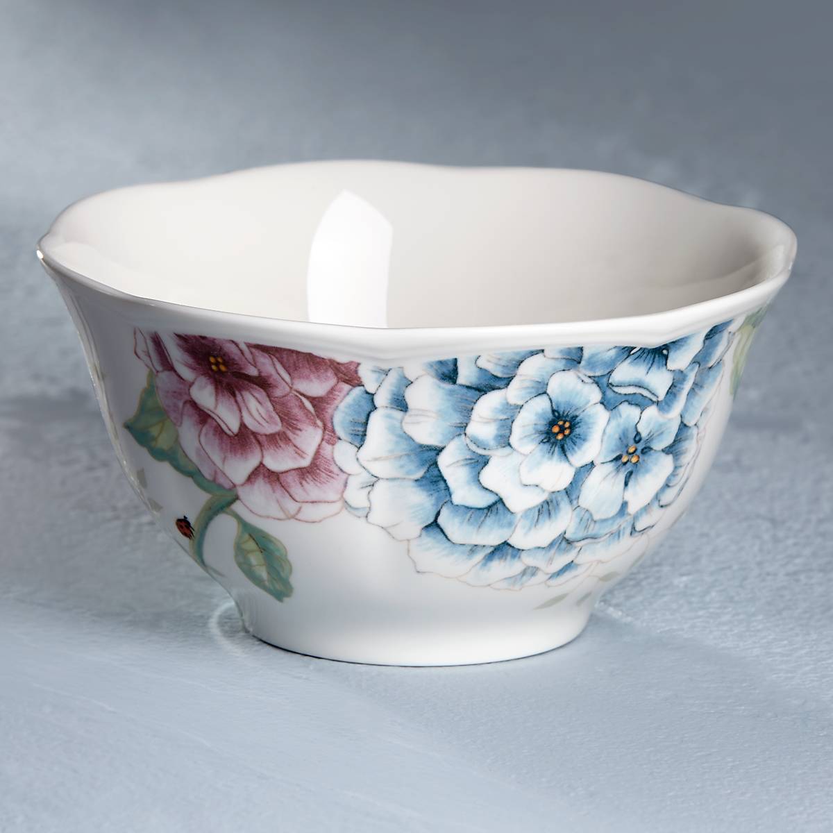 Alternative view of Butterfly Meadow Hydrangea Rice Bowl