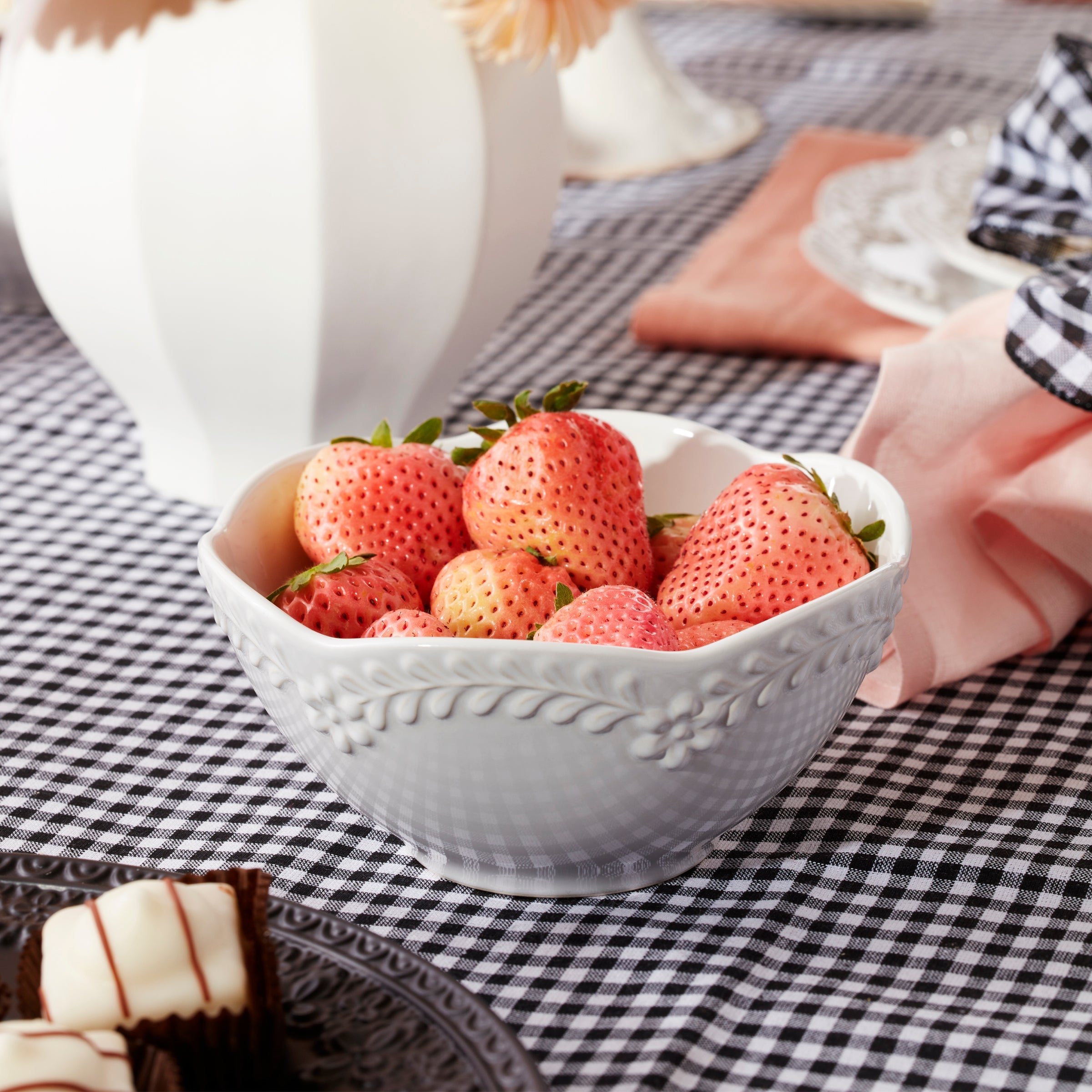 Chelse Muse Floral White 12 Piece Dinnerware Set - Image 9