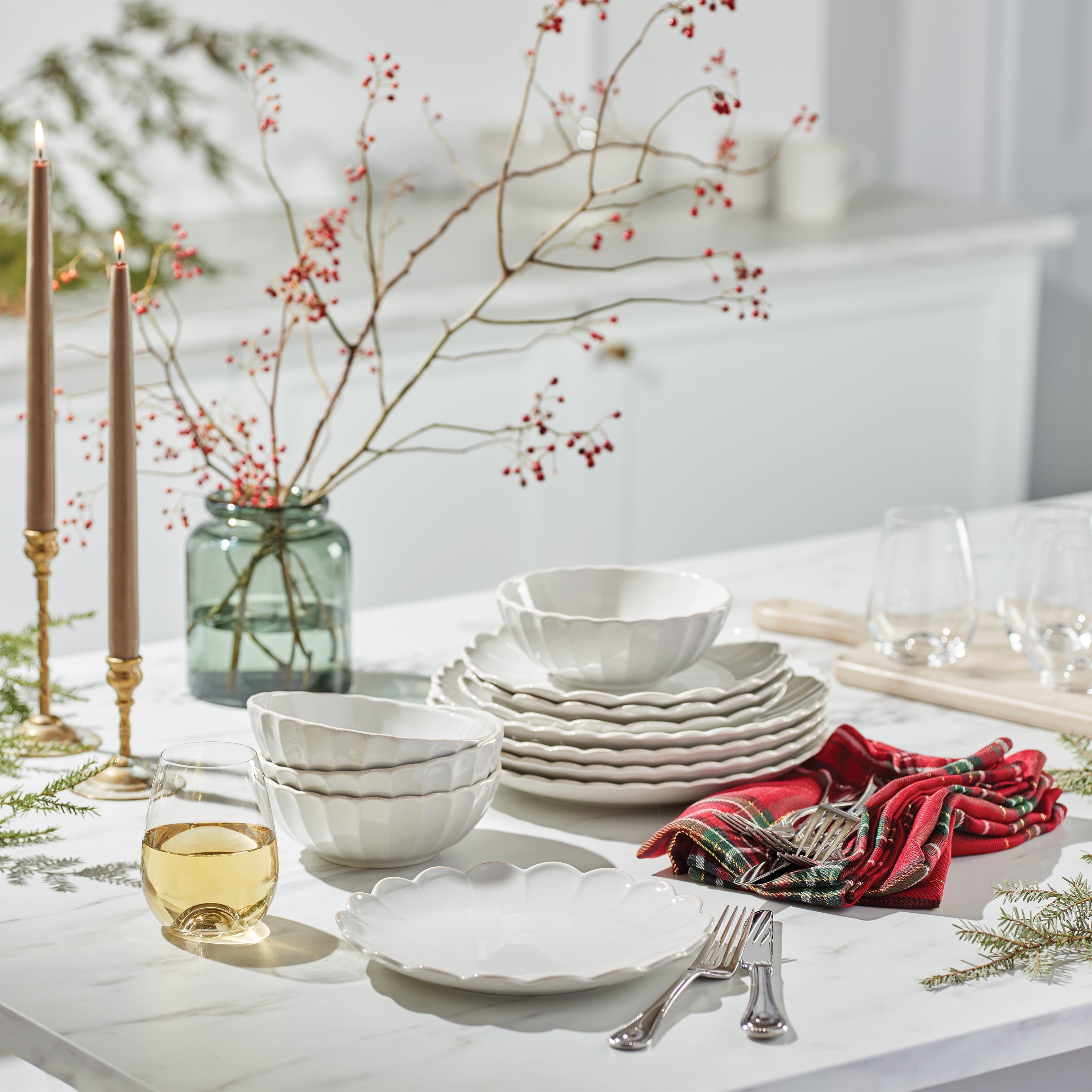 French Perle Scallop 4 Piece Place Setting - Image 16