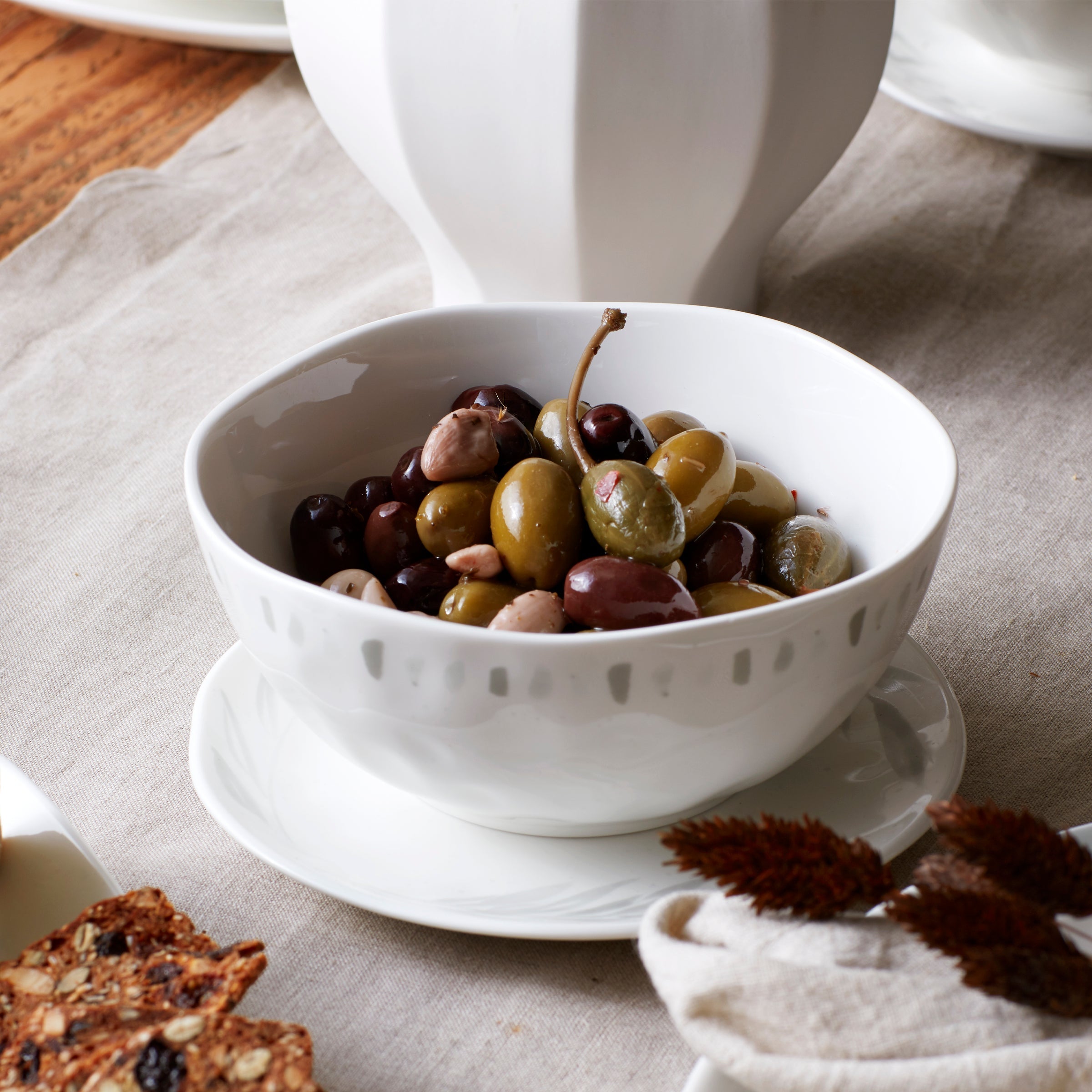 Oyster Bay 12 Piece Dinnerware Set - Image 5