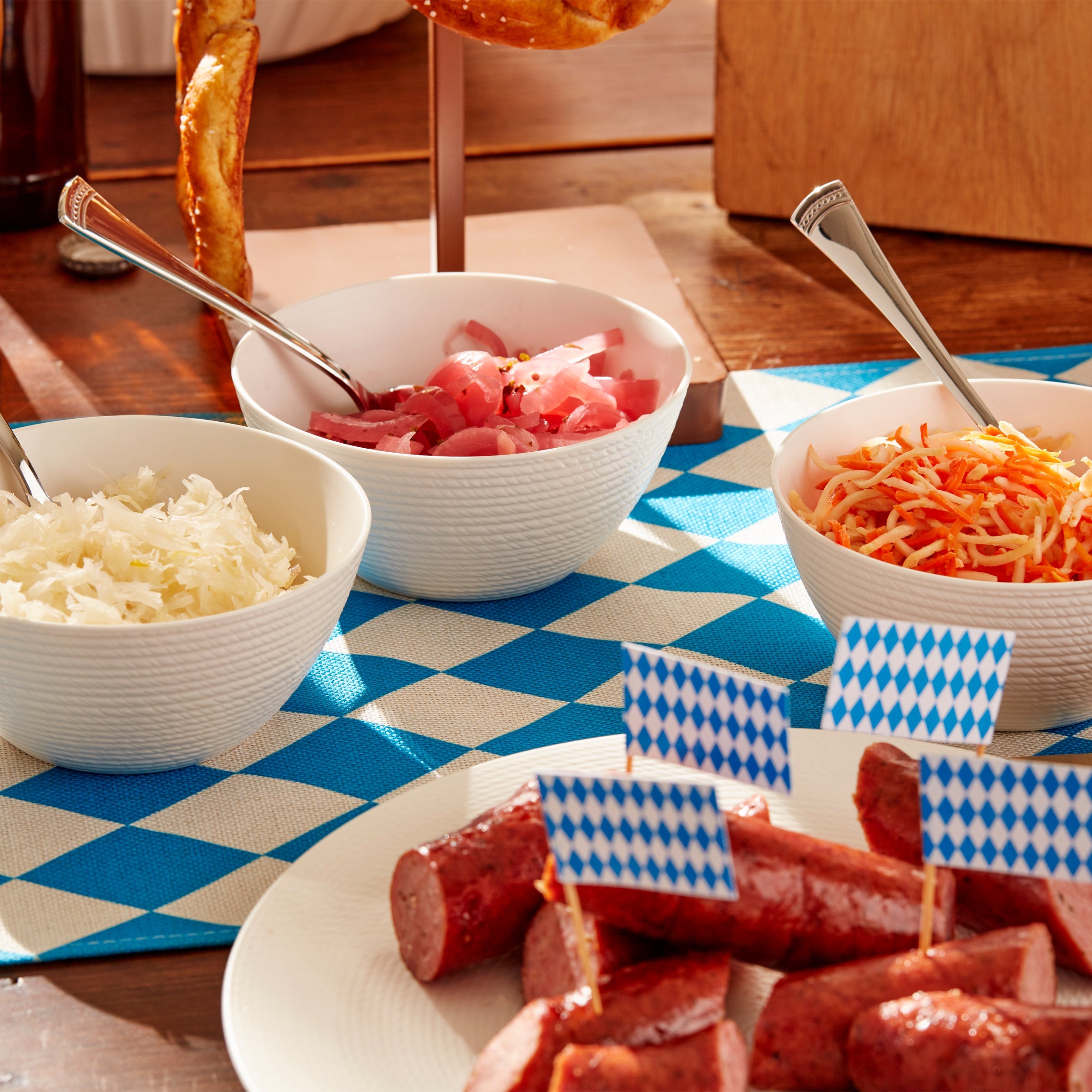 Alternative view of LX Collective White Fruit Bowls   Set of 4