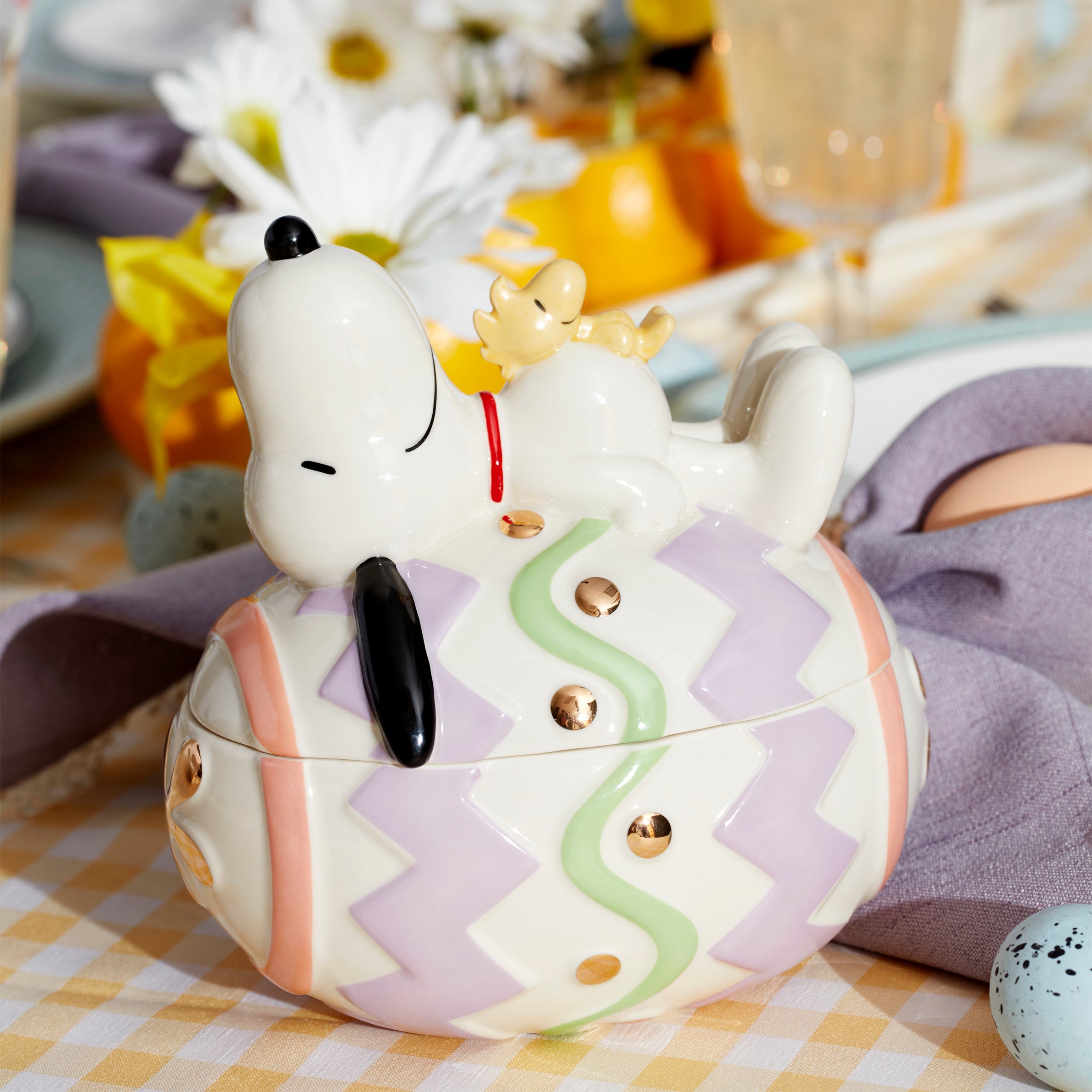 Alternative view of Snoopy Easter Covered Candy Dish