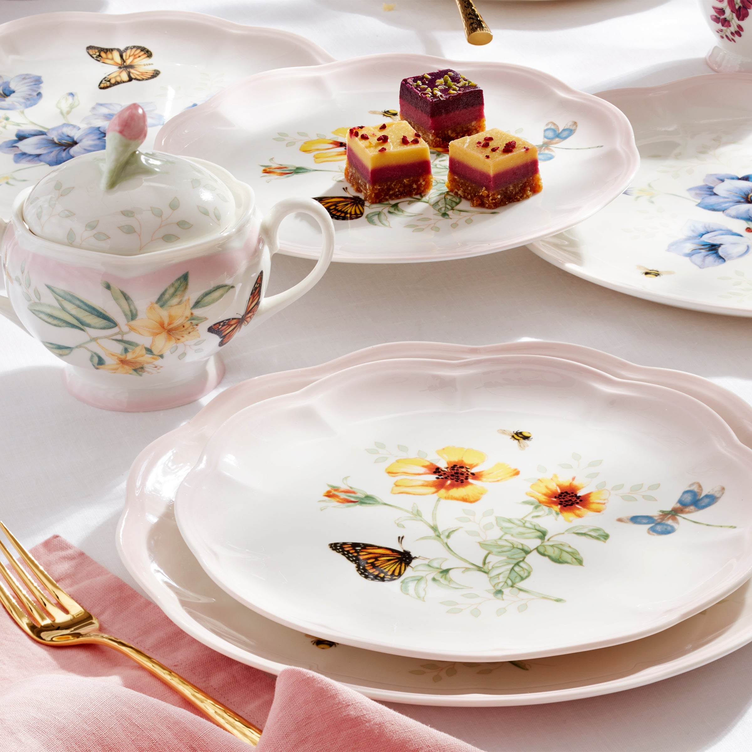 Butterfly Meadow Pink 12 Piece Dinnerware Set - Image 3