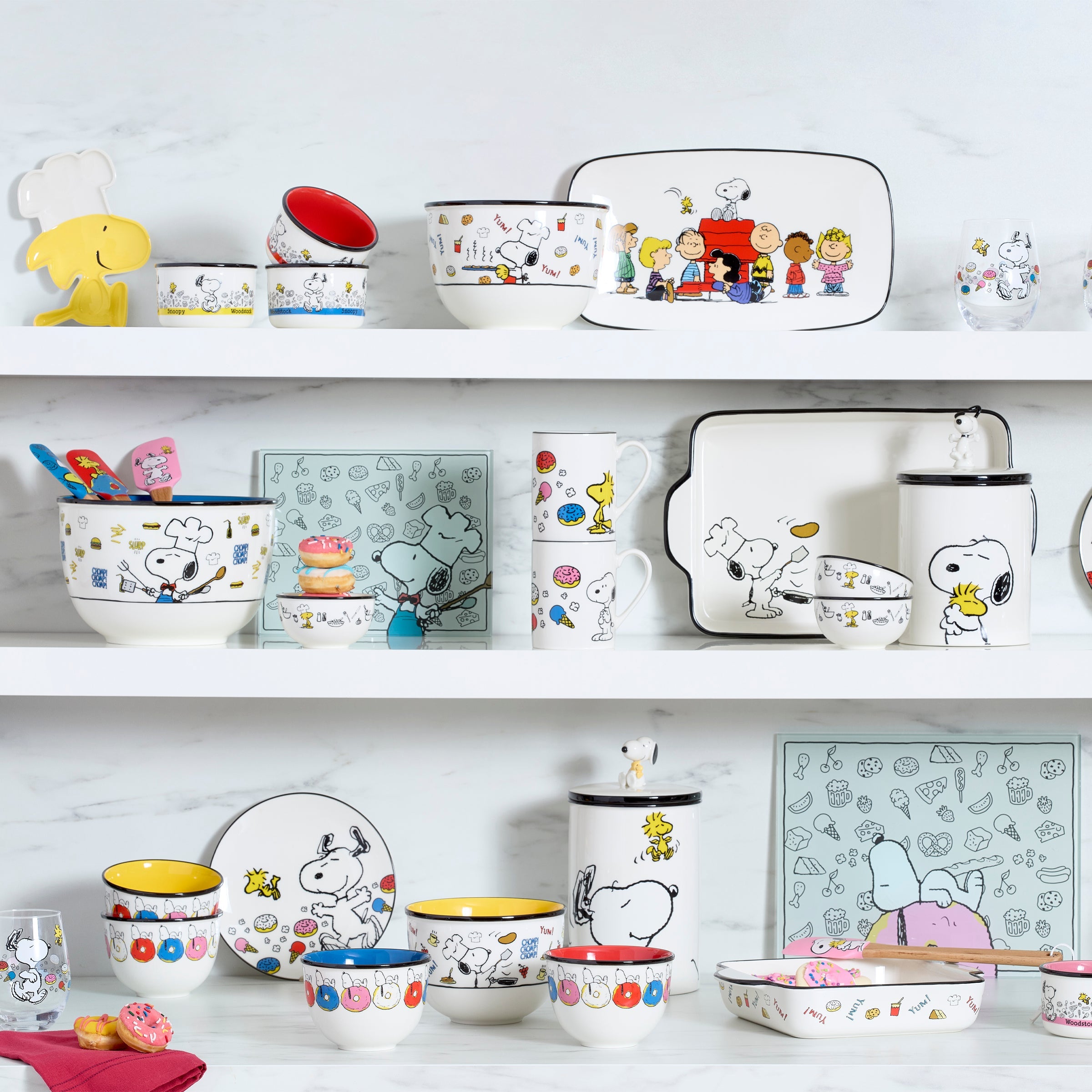 Alternative view of Chef Snoopy Hors d'Oeuvres Tray