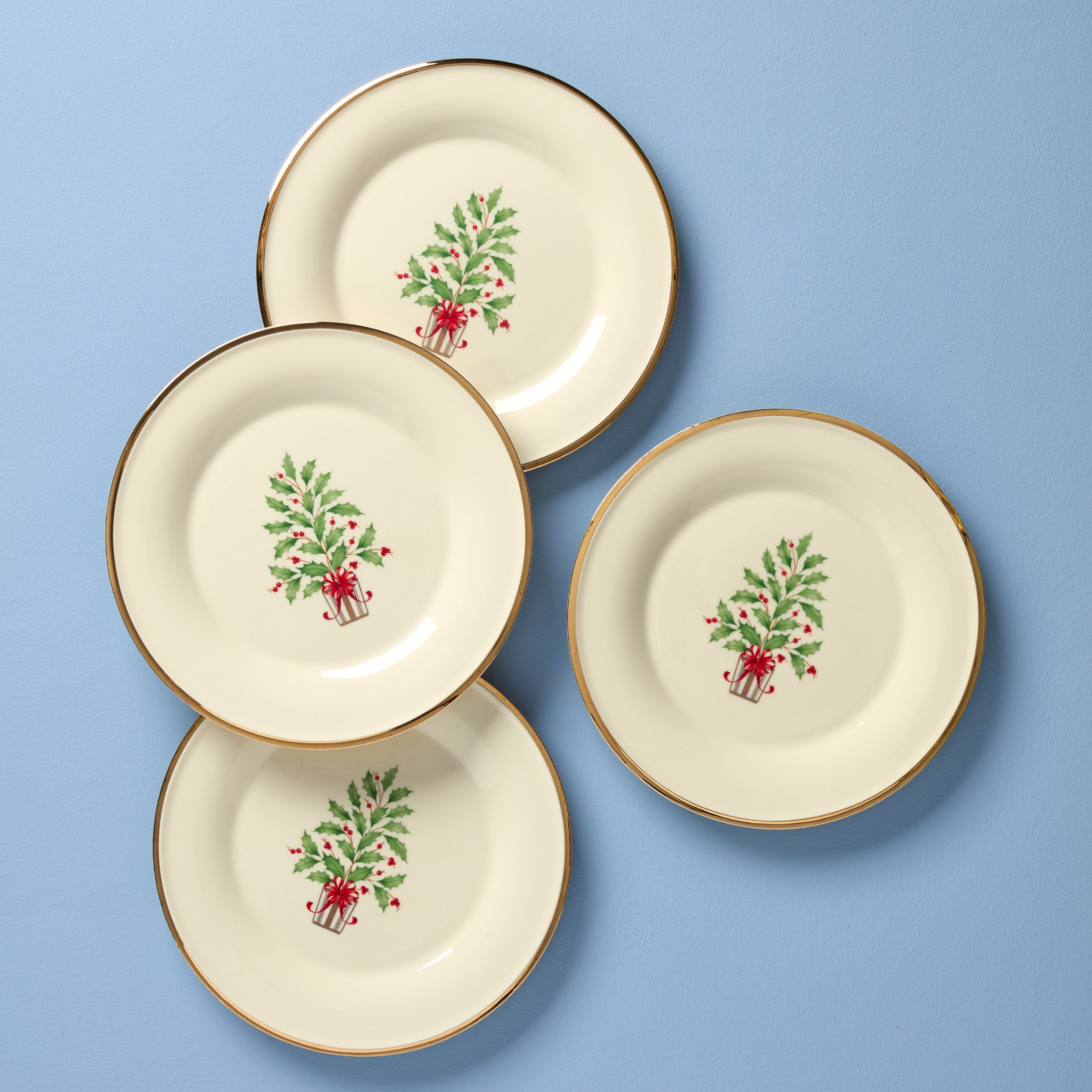 Holiday Tree Accent Plates   Set of 4