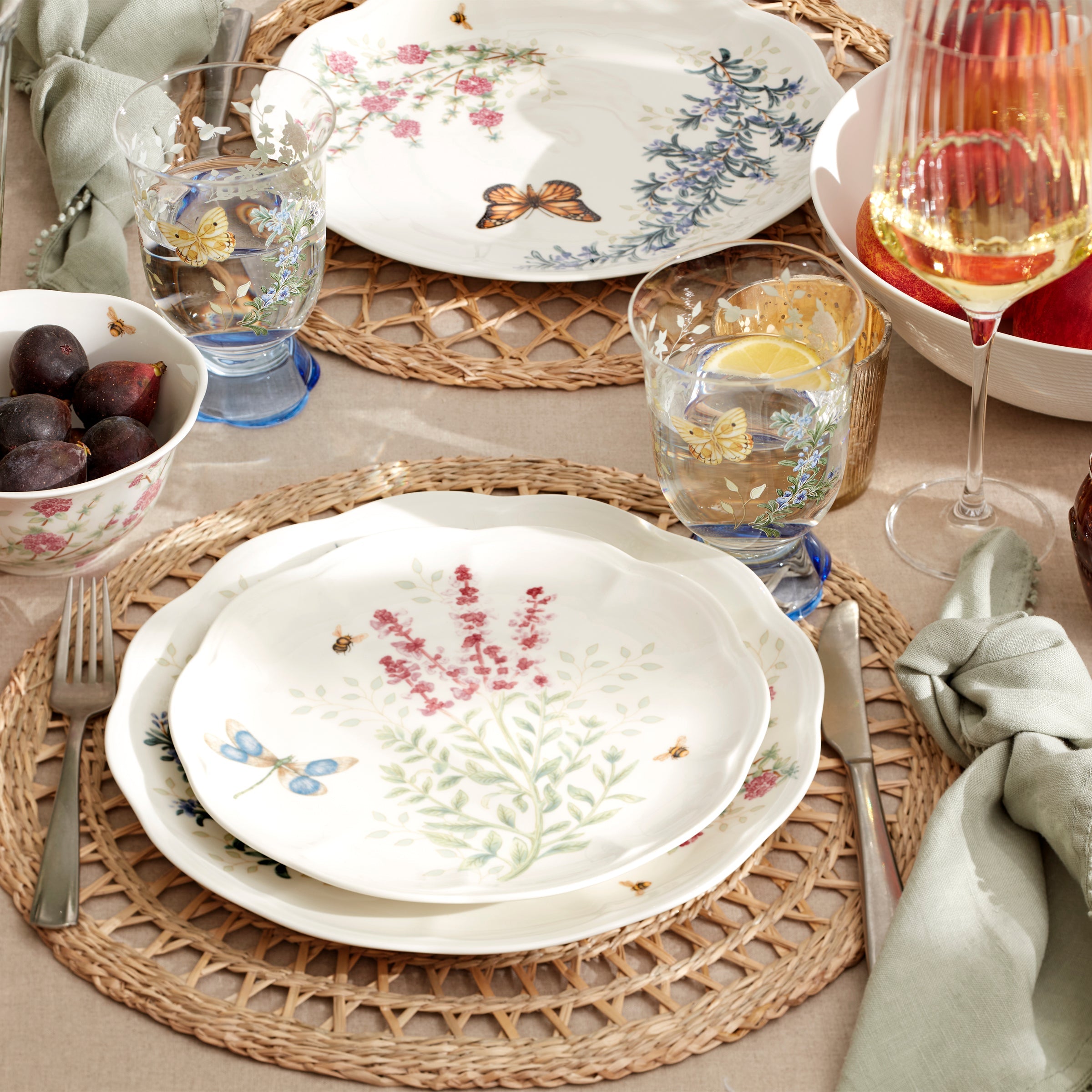 Butterfly Meadow Herbs 12 Piece Dinnerware Set - Image 5