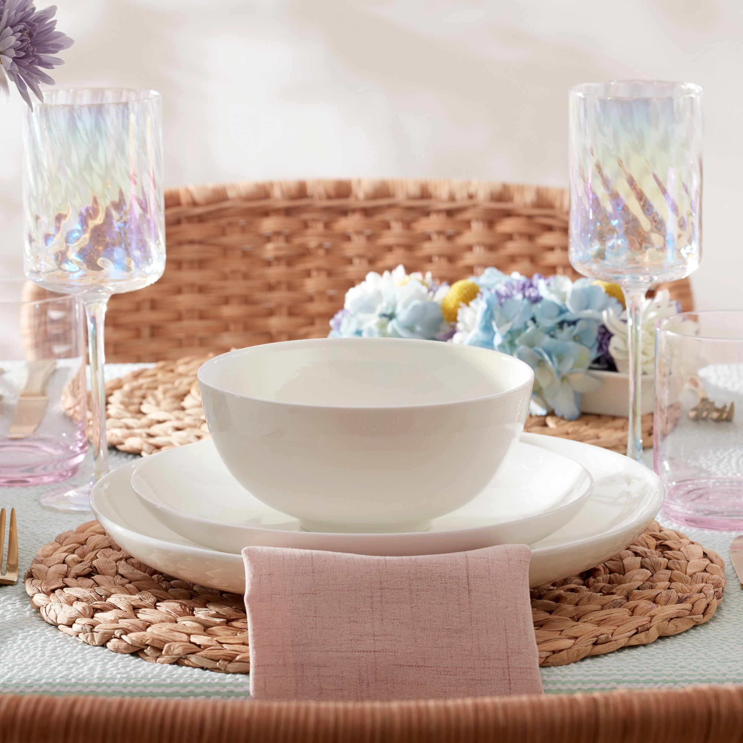 Studio 1414 Coupe 18 Piece Dinnerware Set - Image 4