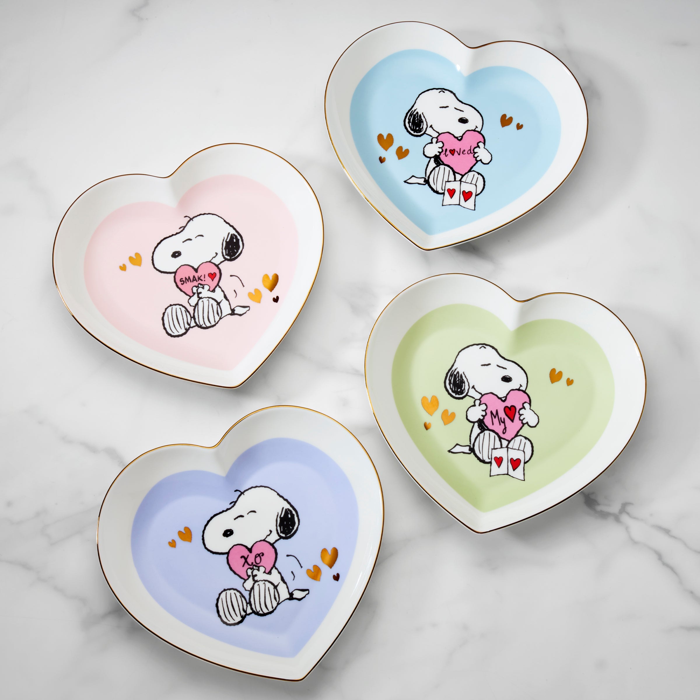 Snoopy Valentine's Day Heart Plates   Set of 4