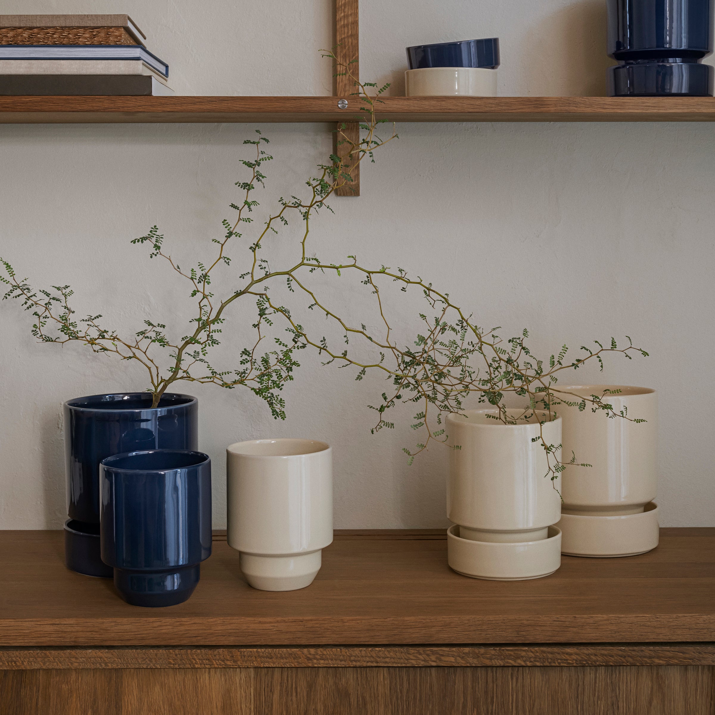 Hoff Glazed Sandstone 12cm Pot with Saucer - Image 2