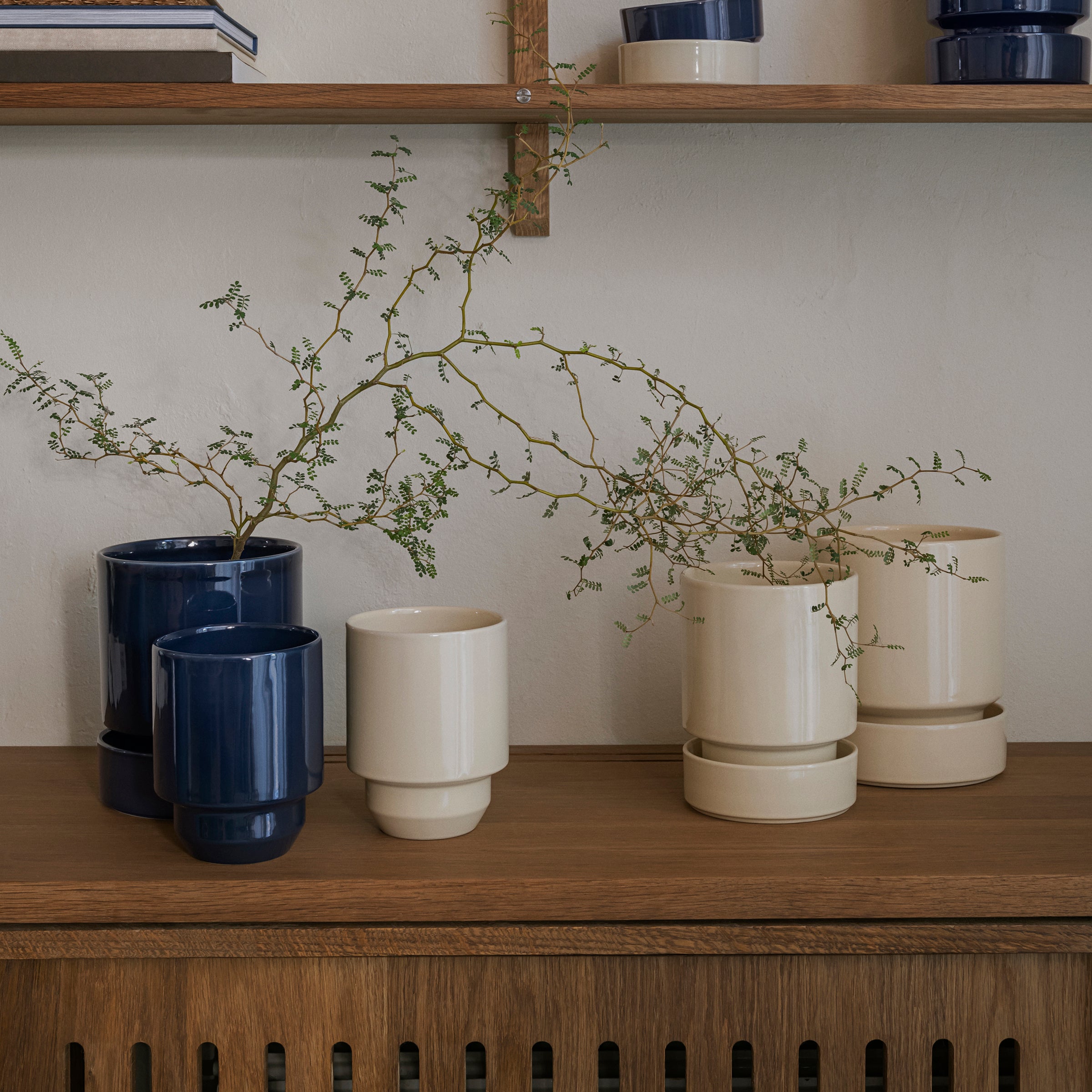 Hoff Glazed Sapphire Blue 12cm Pot with Saucer - Image 4