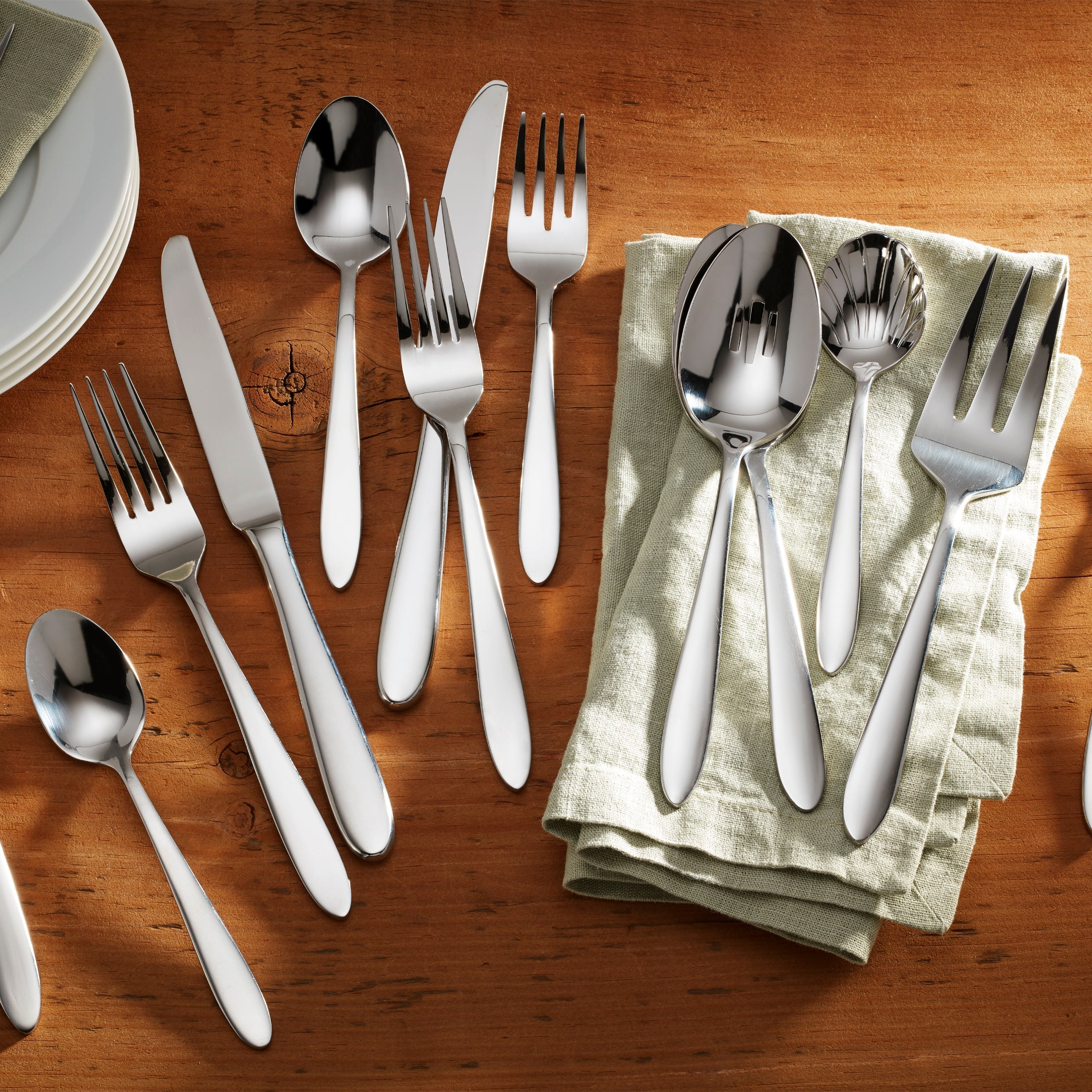 Alternative view of Mooncrest 45 Piece Flatware Set