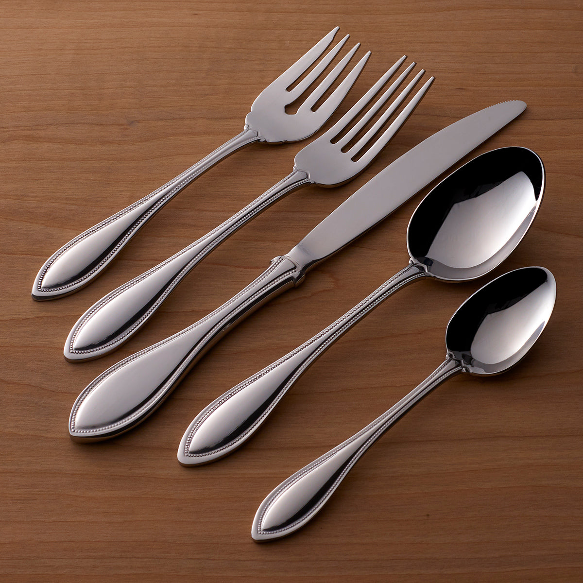Alternative view of American Harmony 20 Piece Flatware Set