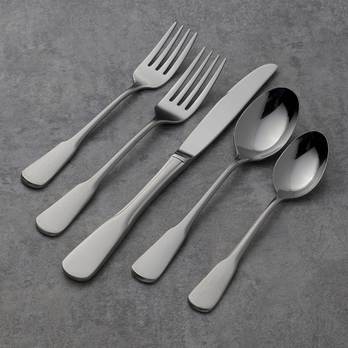 Alternative view of Colonial Boston 20 Piece Flatware Set