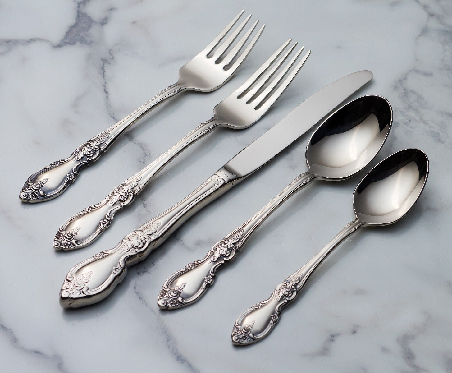 Alternative view of Louisiana 18/8 45 Piece Flatware Set