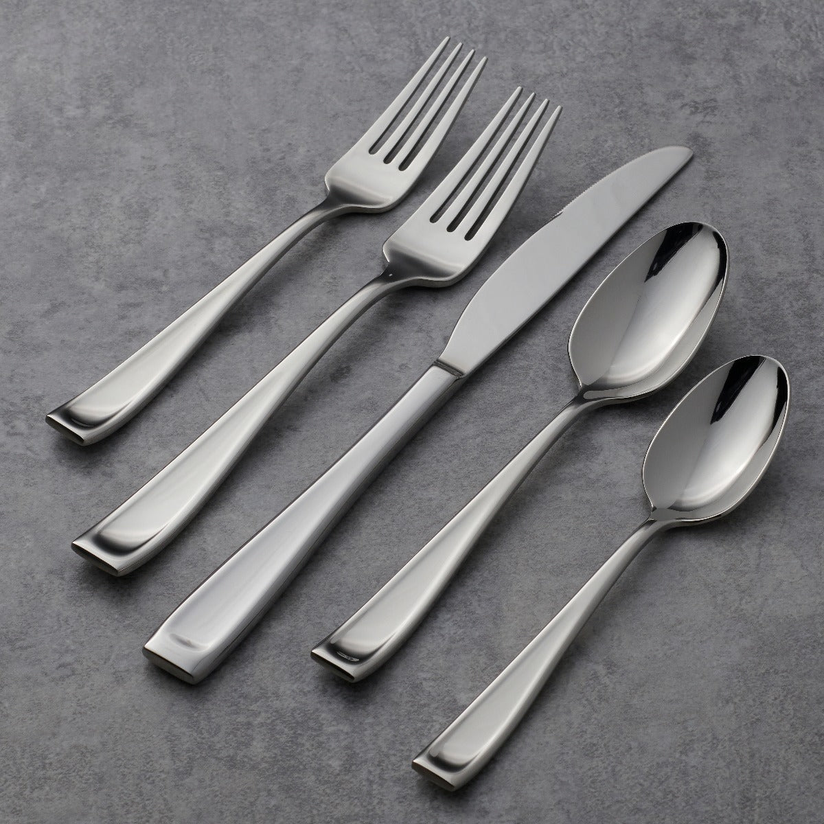 Moda 65 Piece Flatware Set - Image 4