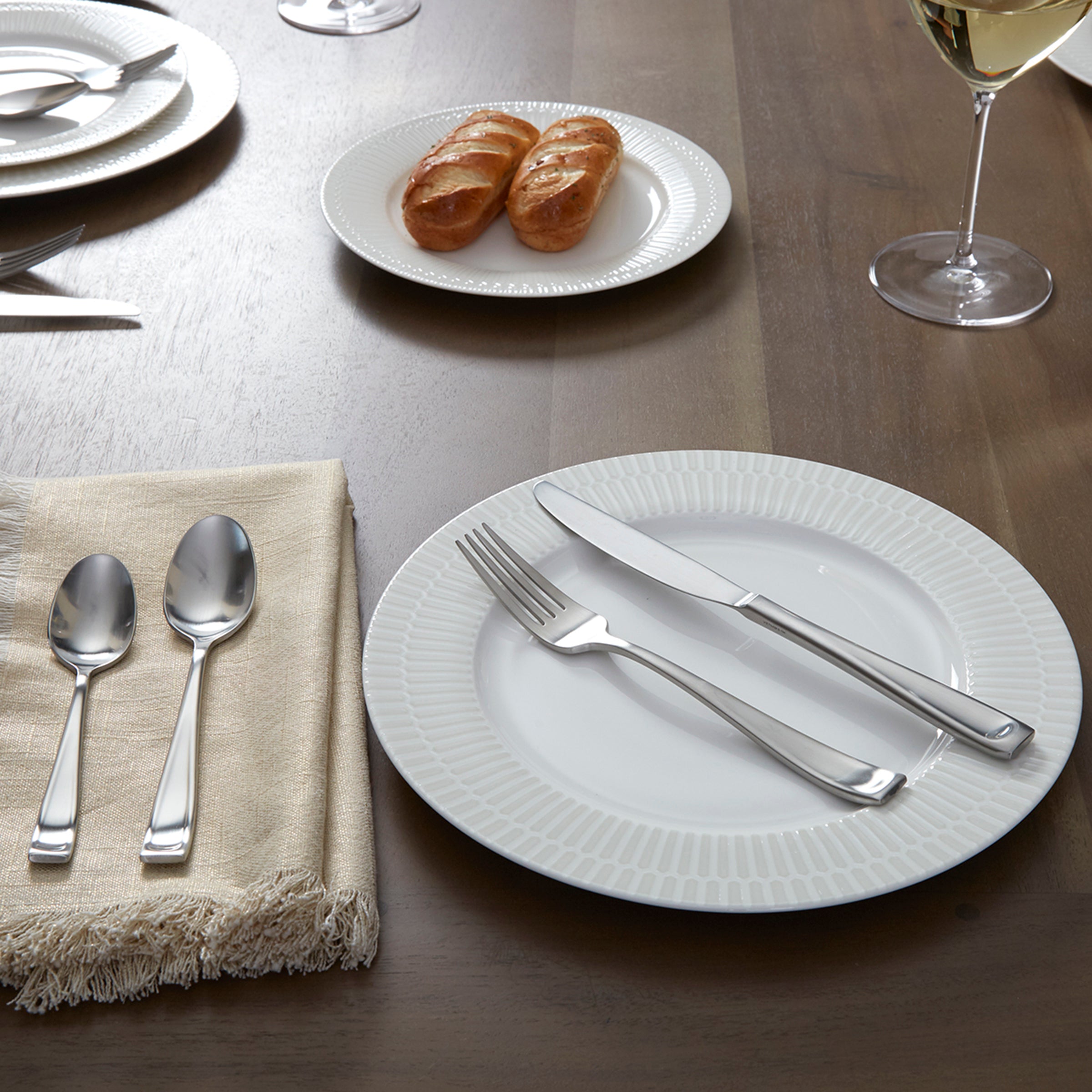 Alternative view of Moda Satin 75 Piece Flatware Set