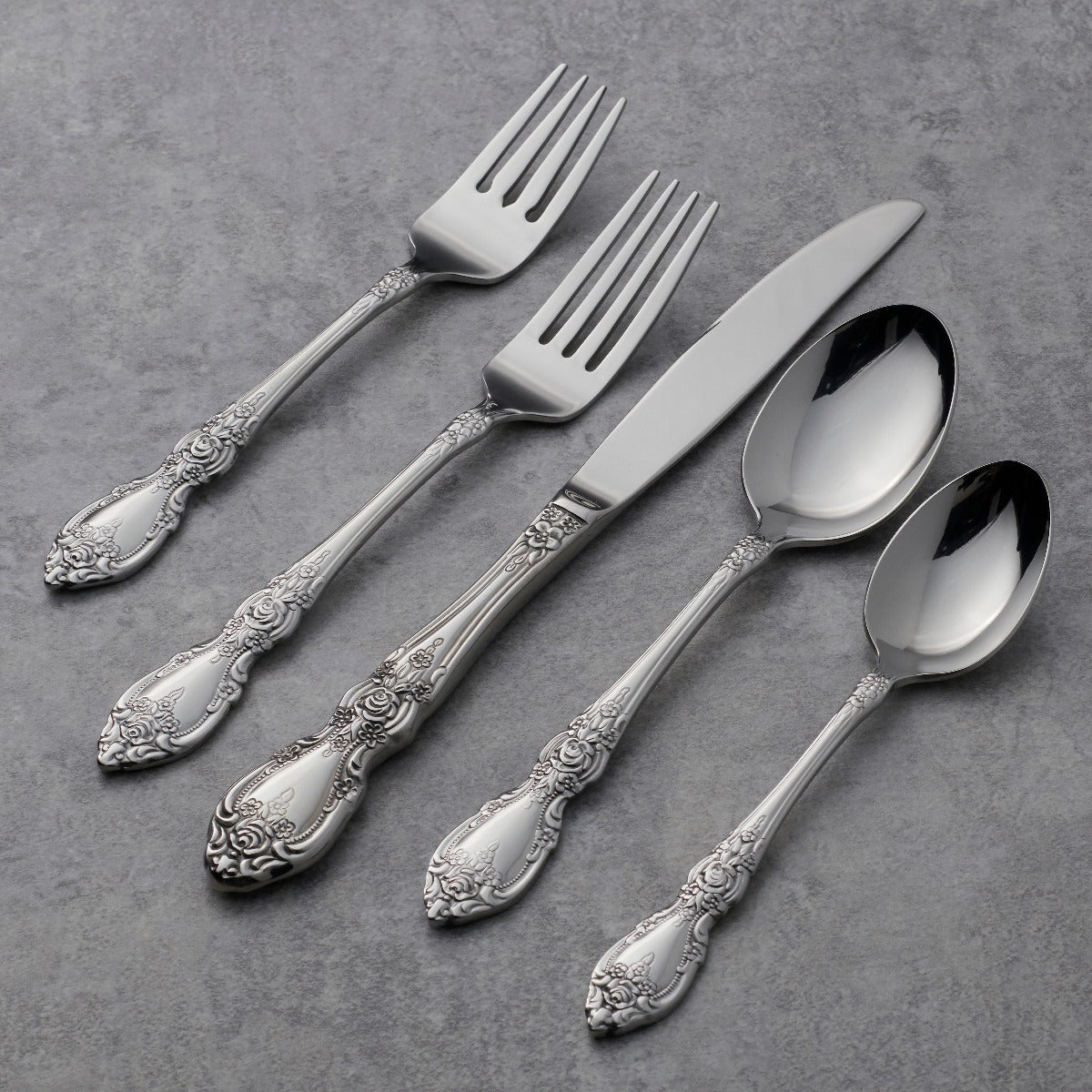 Alternative view of Wordsworth 45 Piece Flatware Set